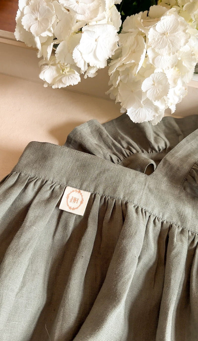 THE SIGNATURE APRON — EMIILIA (adult)